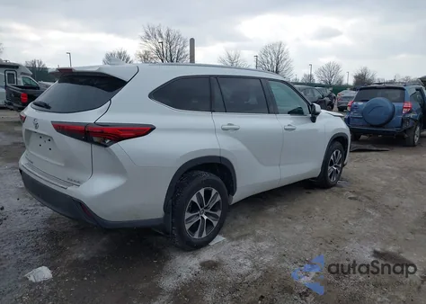 2022 Toyota Highlander Xle from USA, damaged, VIN 5TDGZRBH7NS596580